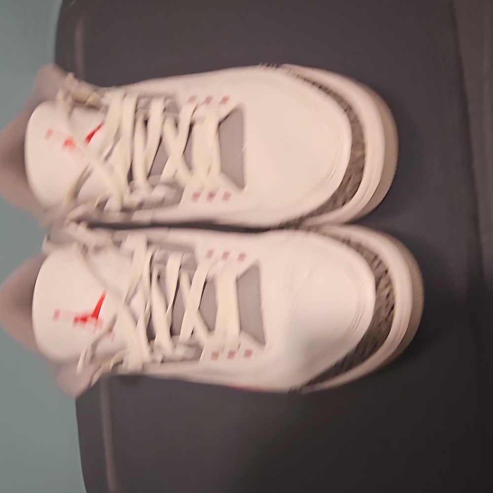 Jordan 3 Fire Red